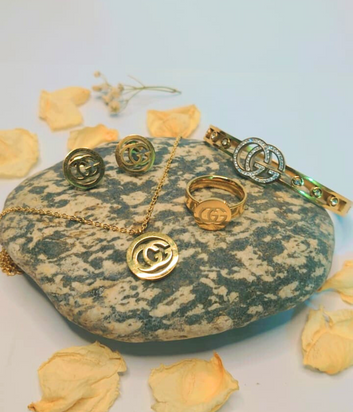 Luxury Stainless Steel Gucci Set For Women