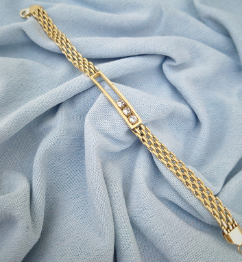 Trendy White Stone Bracelet
